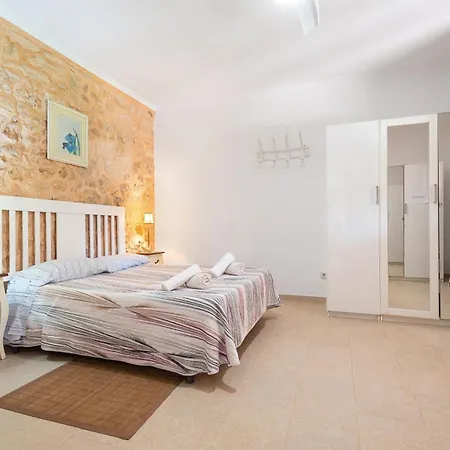 Gina * Algaida (Mallorca)